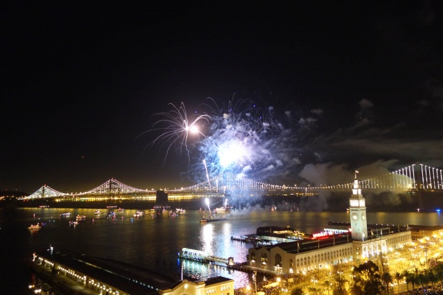 New Year's Eve Fireworks in SF Bay 2